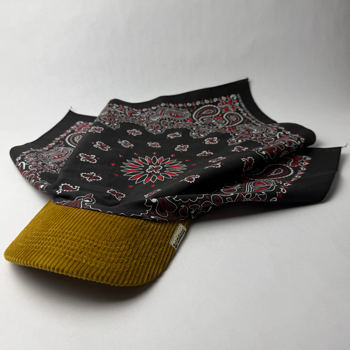 Brimdana Black,Red/Corduroy