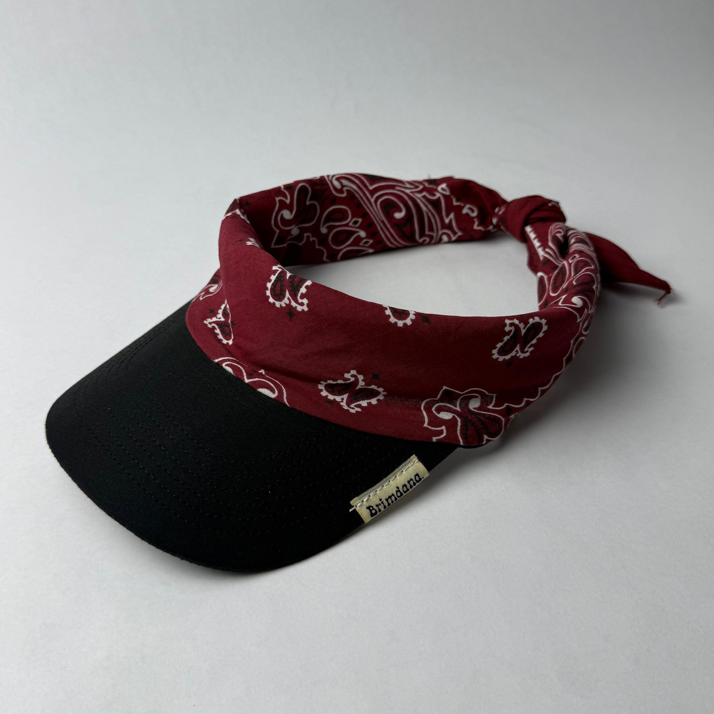 Brimdana - Maroon/Black