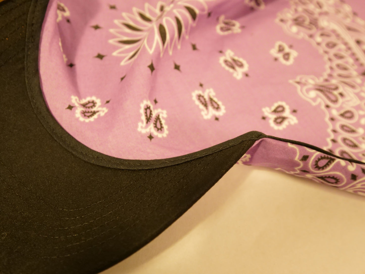 Brimdana - Lavender/Black