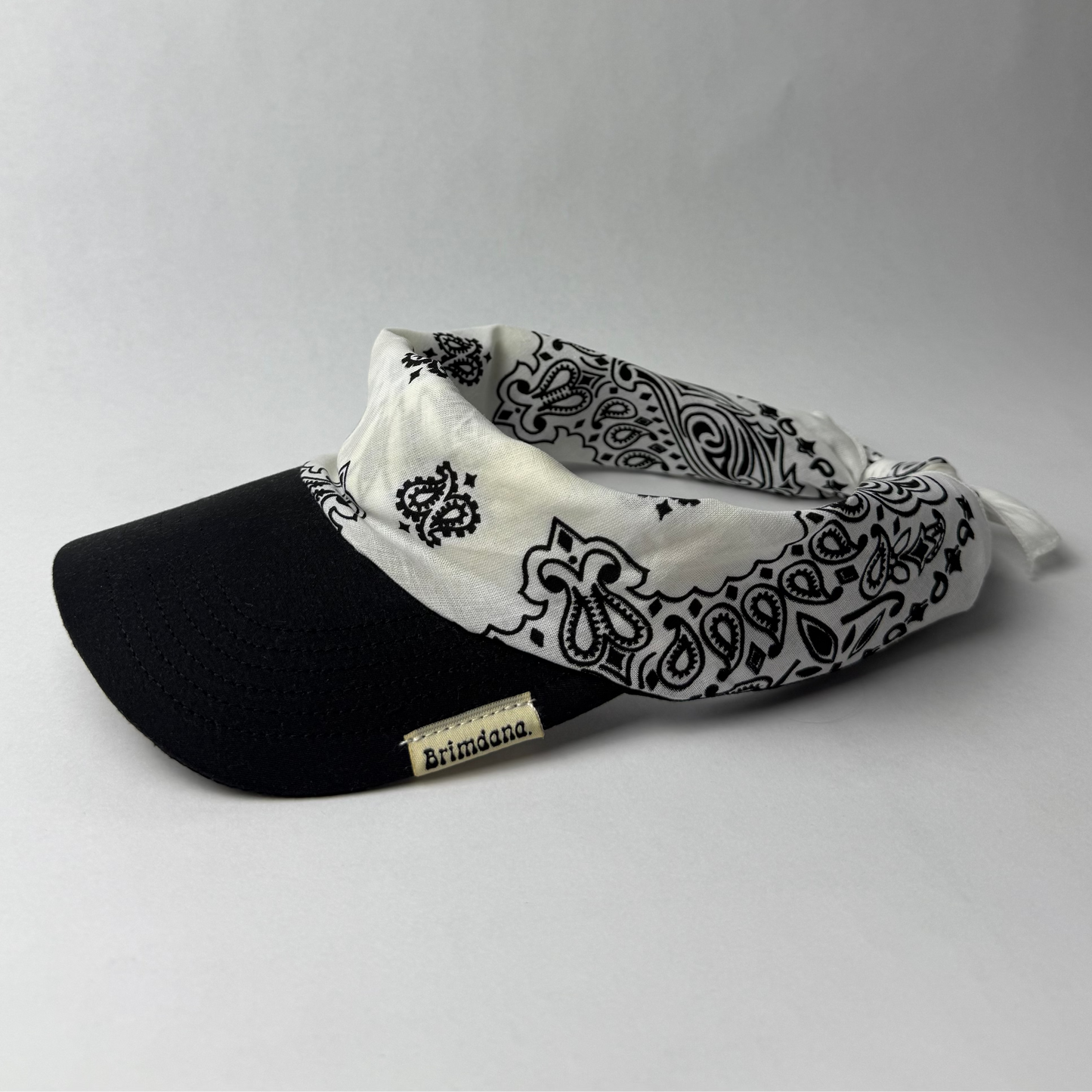 Brimdana White/Black