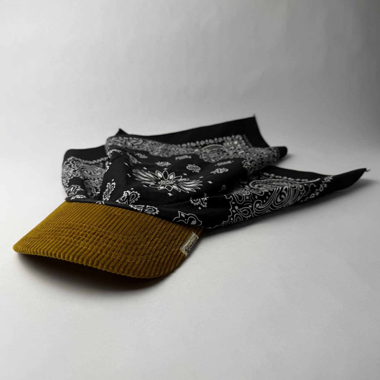 Brimdana Black/Corduroy