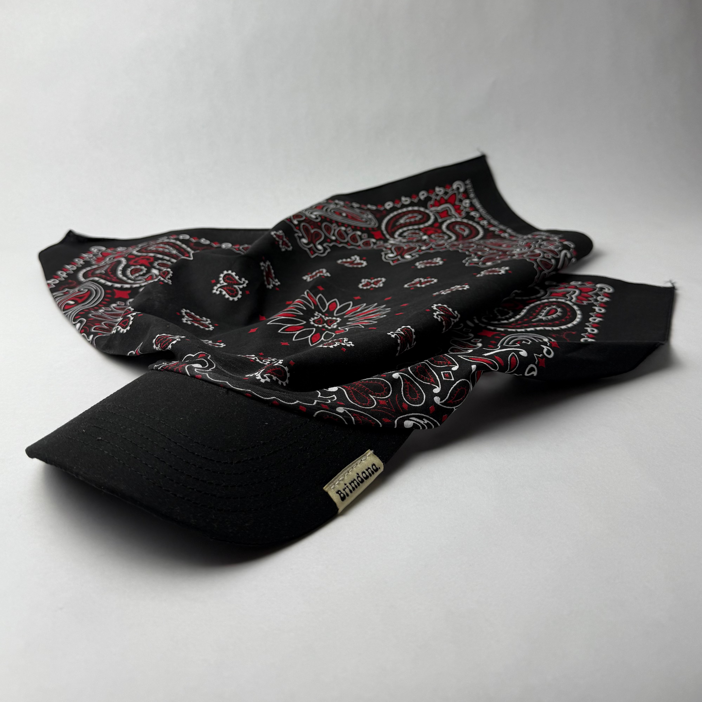 Brimdana - Black,Red/Black