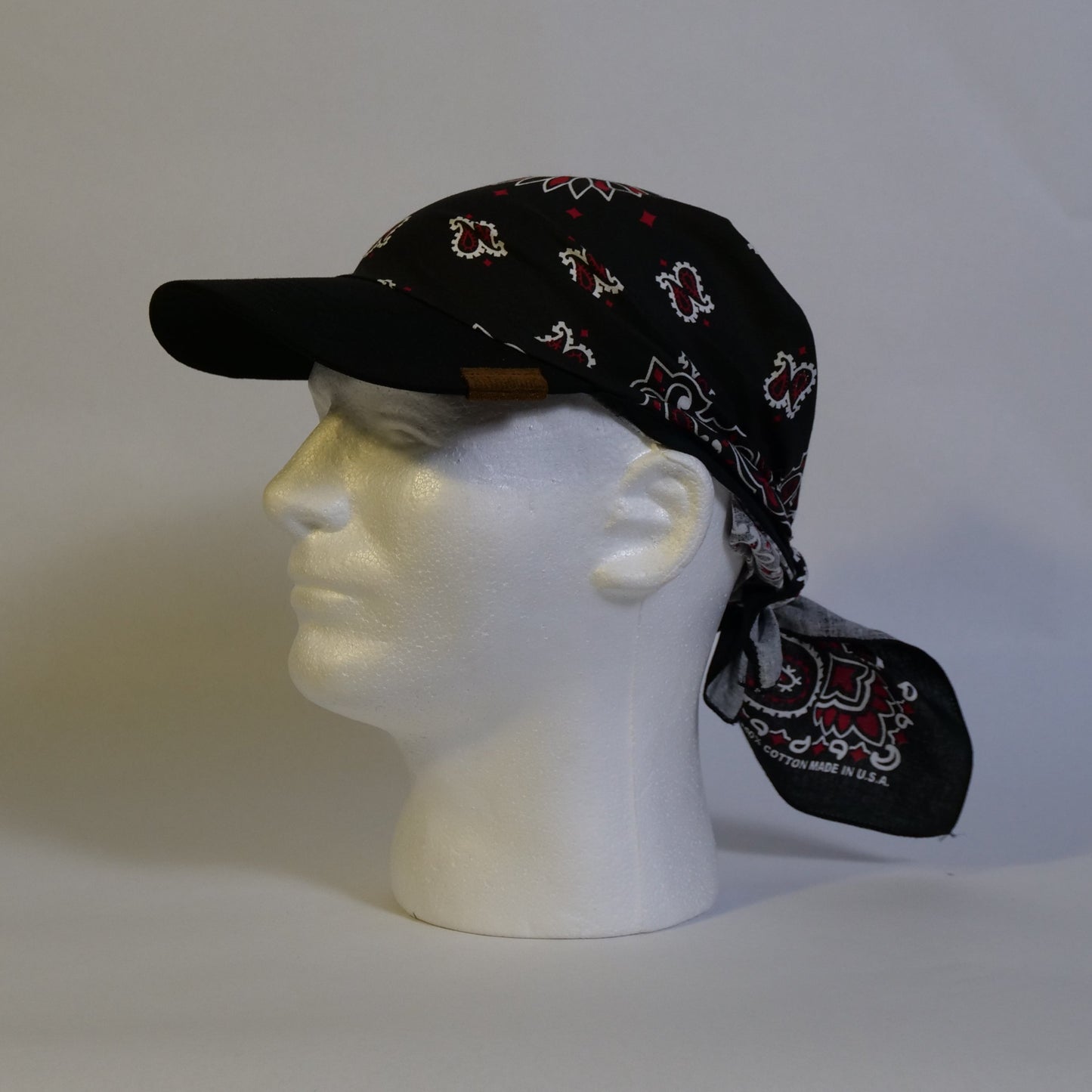 Brimdana - Black,Red/Black