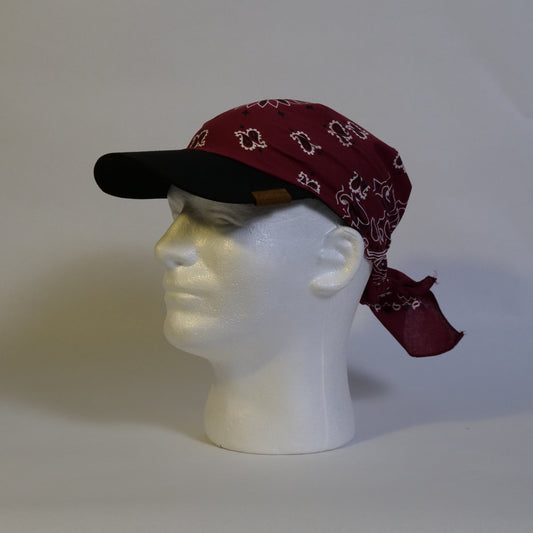 Brimdana - Maroon/Black