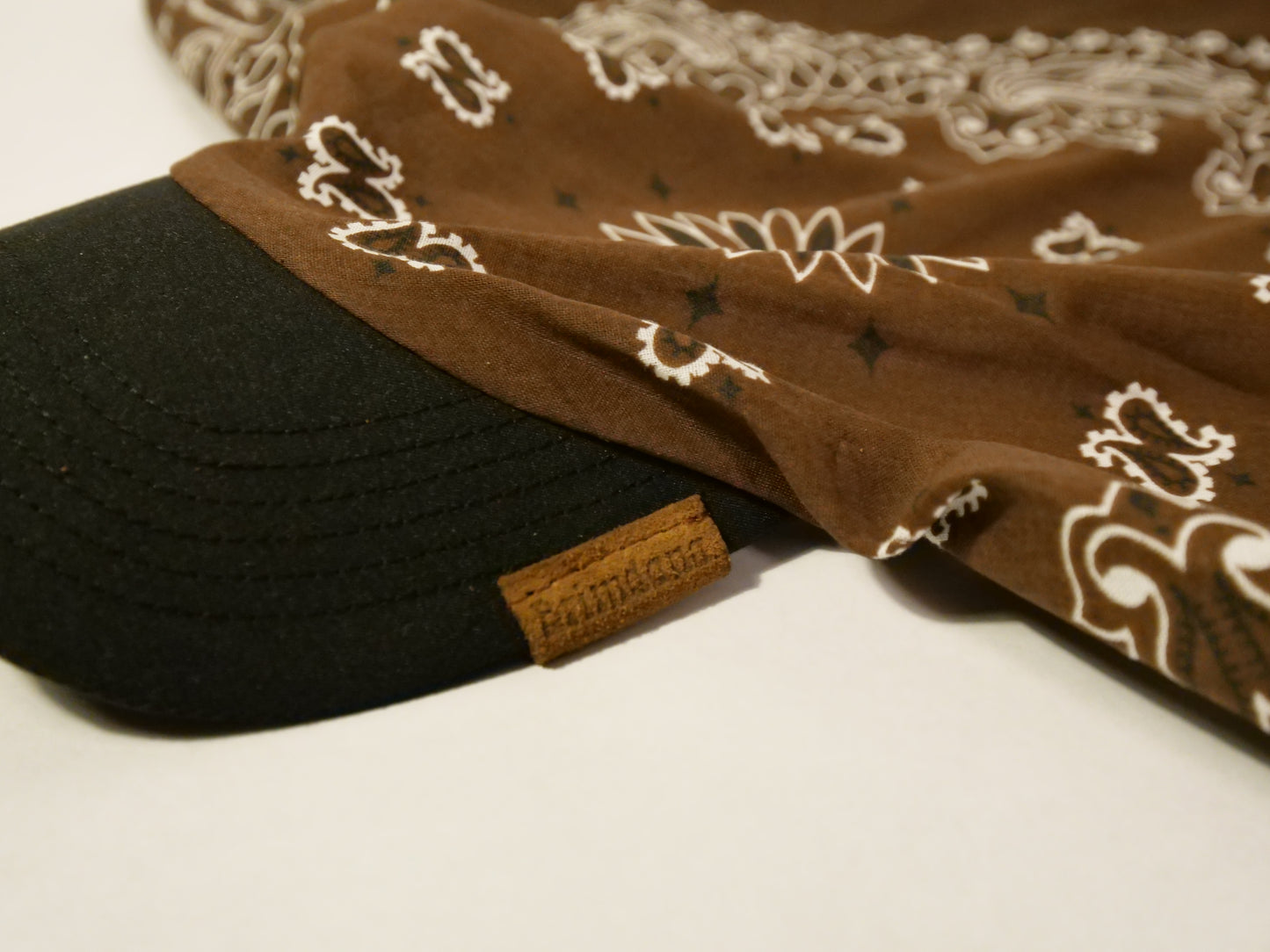 Brimdana Brown/Black