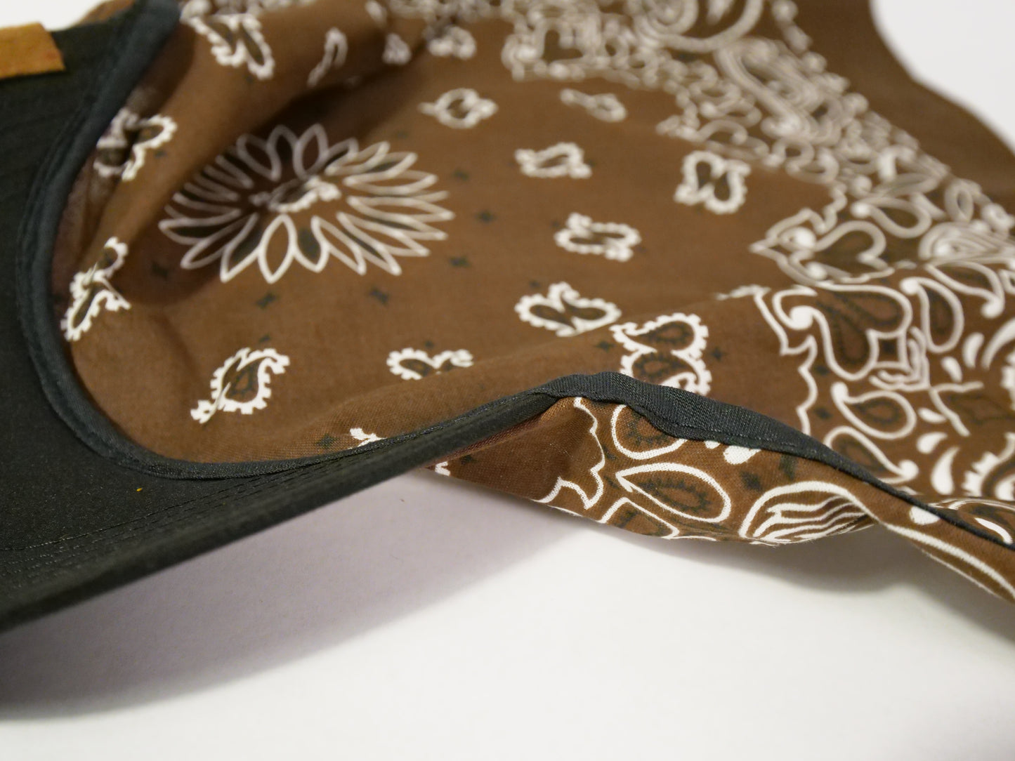Brimdana Brown/Black