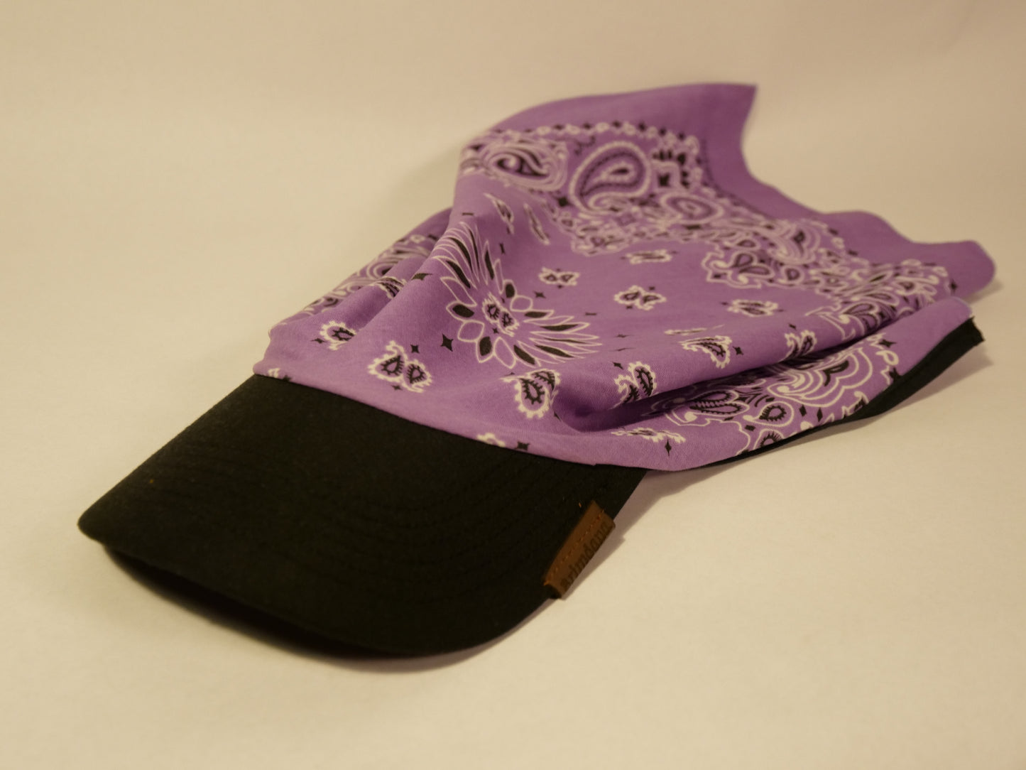 Brimdana - Lavender/Black
